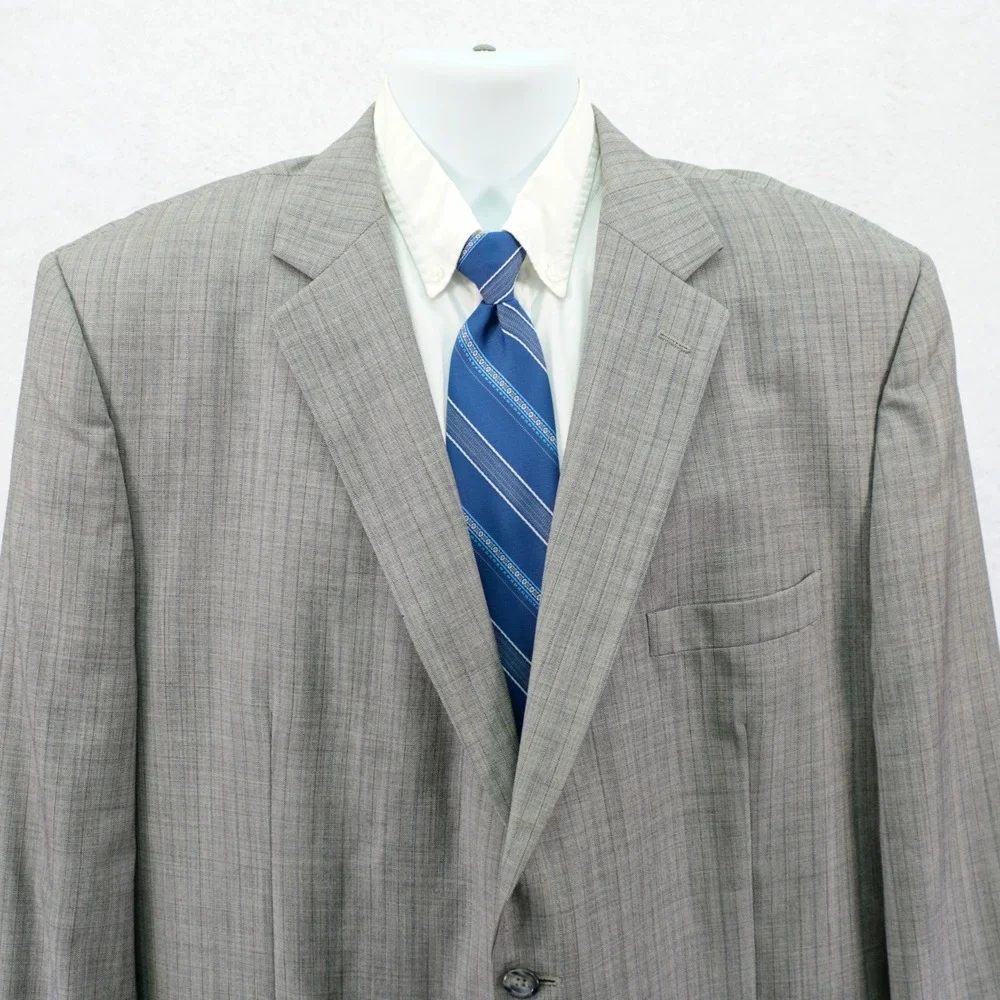 Joseph & Feiss Gray Sharskin W/ Blue Striped 48L 2 Button Suit Jacket Tagged 50R